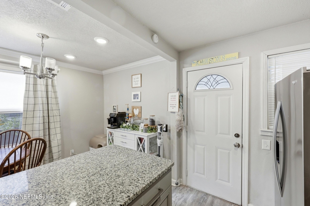 5327 Lexington Avenue - Photo 15