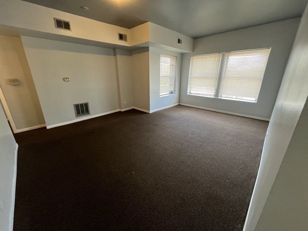 71 E 69th Street - Photo 1