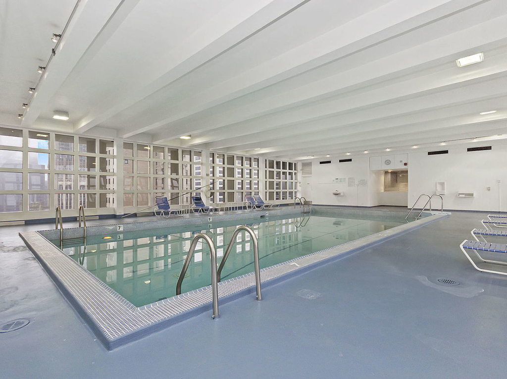 535 N Michigan Avenue - Photo 15