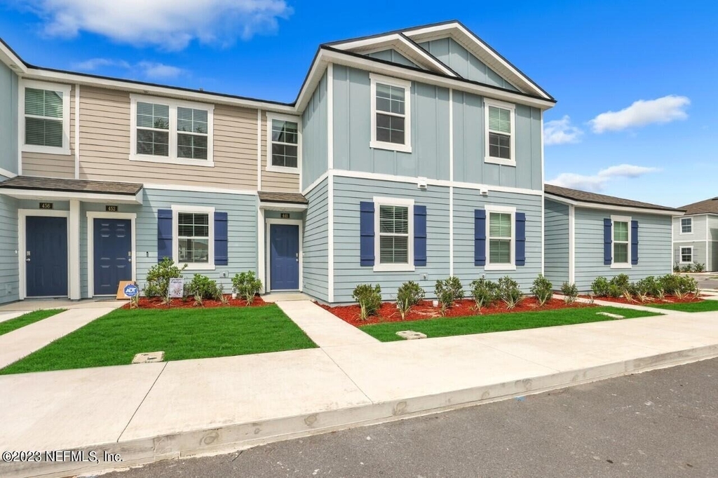 448 Running Woods Street - Photo 0