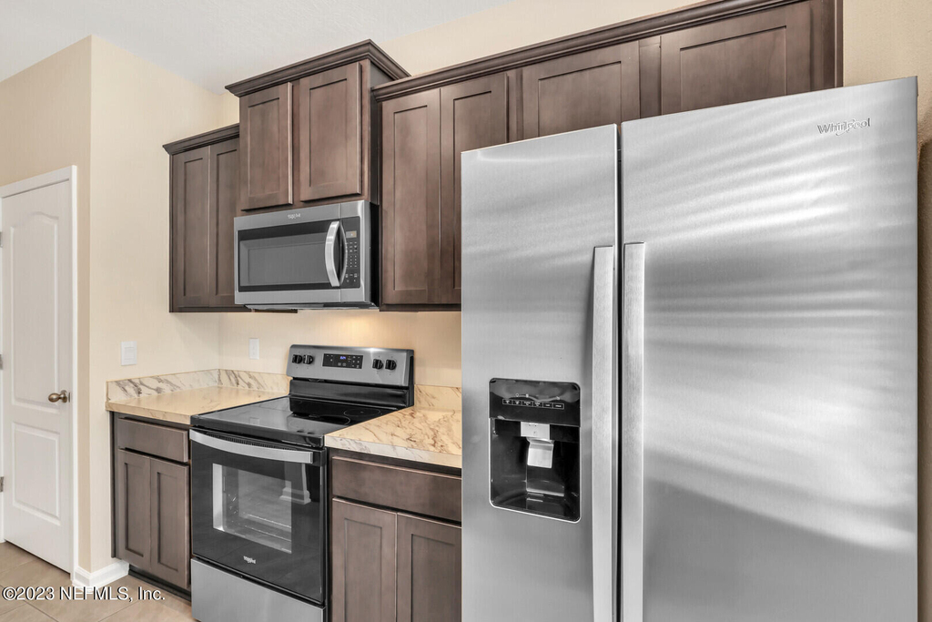448 Running Woods Street - Photo 5