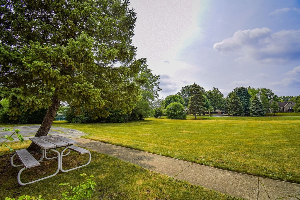 575 Berry Avenue - Photo 5