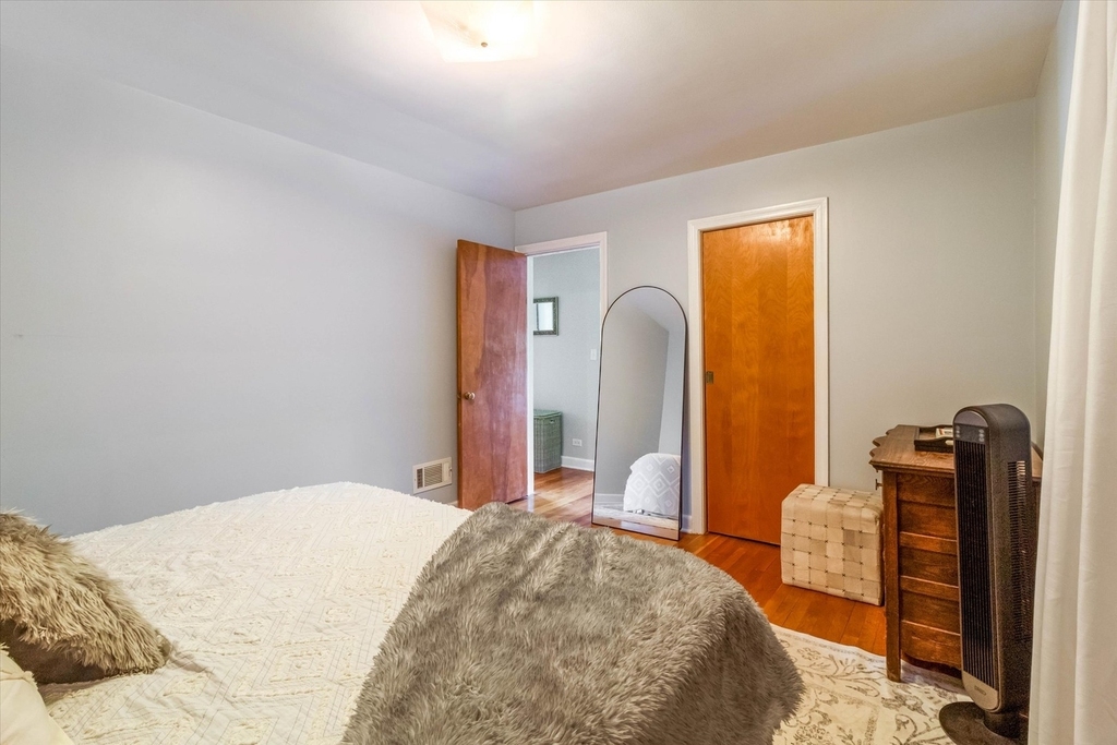 745 Greenview Place - Photo 14