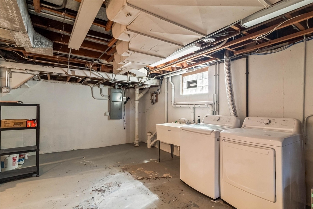 745 Greenview Place - Photo 22