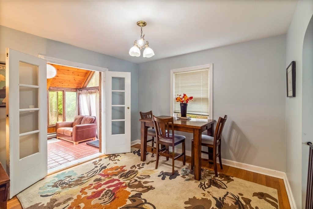 745 Greenview Place - Photo 5