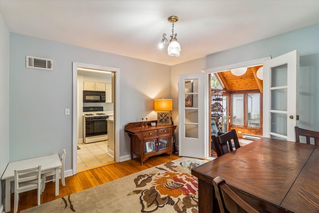 745 Greenview Place - Photo 6