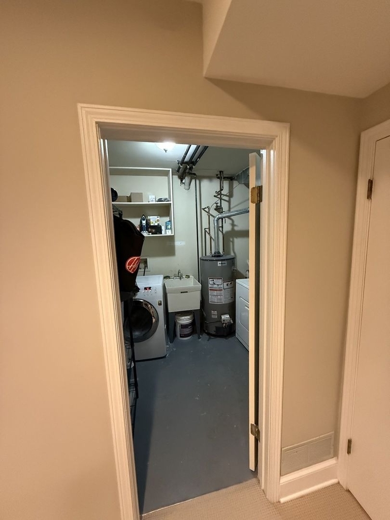 1455 W Wolfram Street - Photo 9
