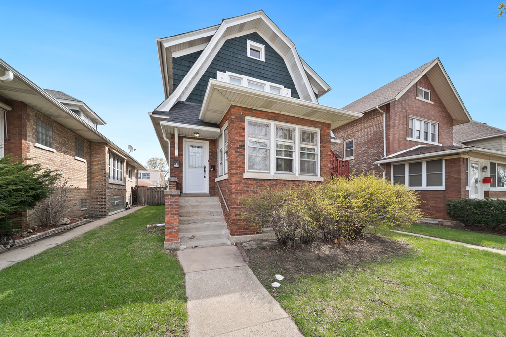 616 Circle Avenue - Photo 1