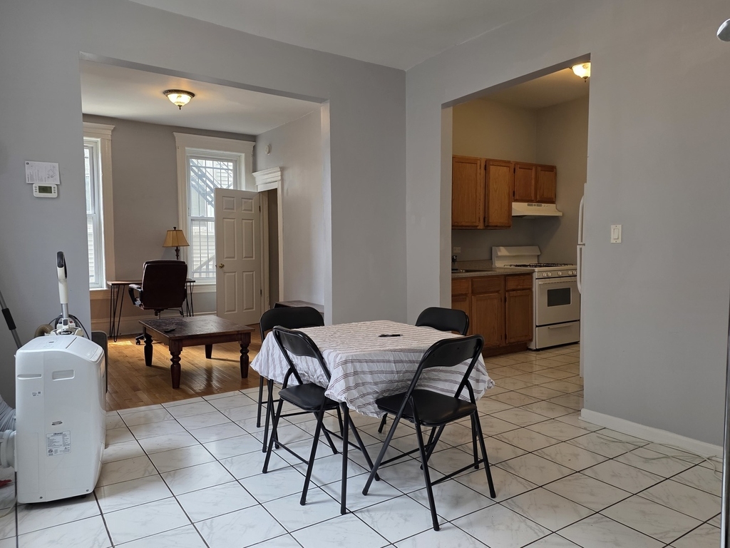 1025 W Cullerton Street - Photo 8