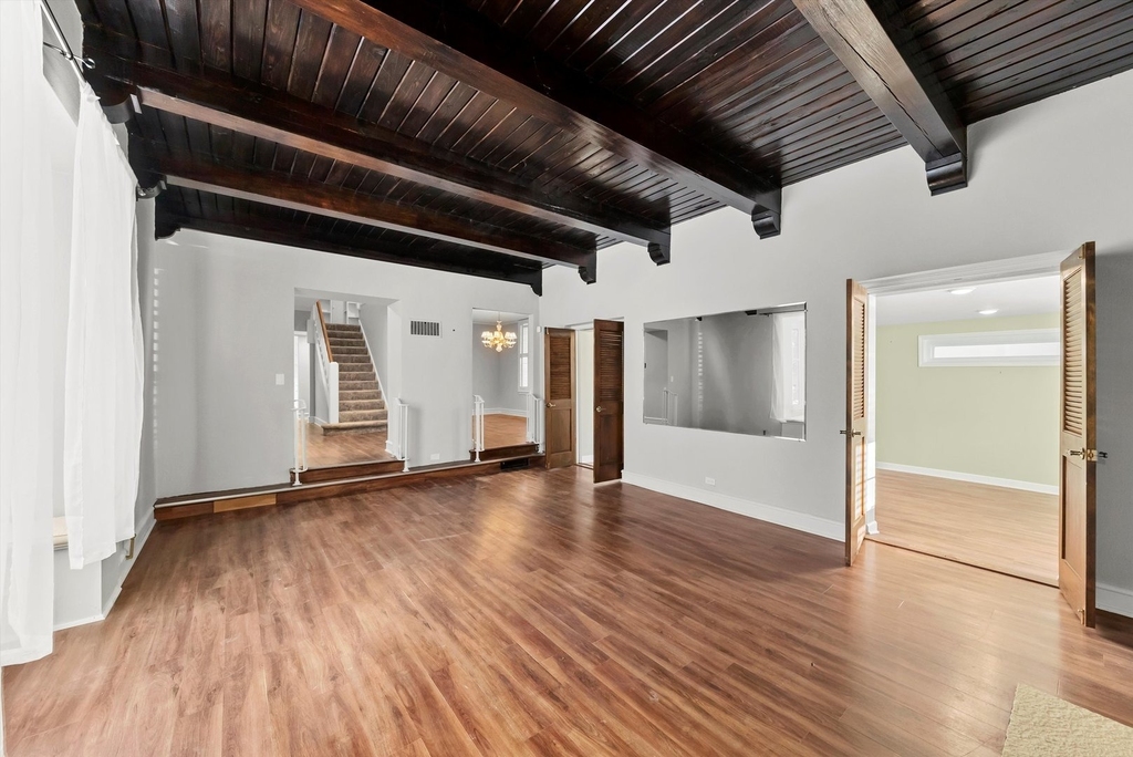 11731 S Bell Avenue - Photo 8