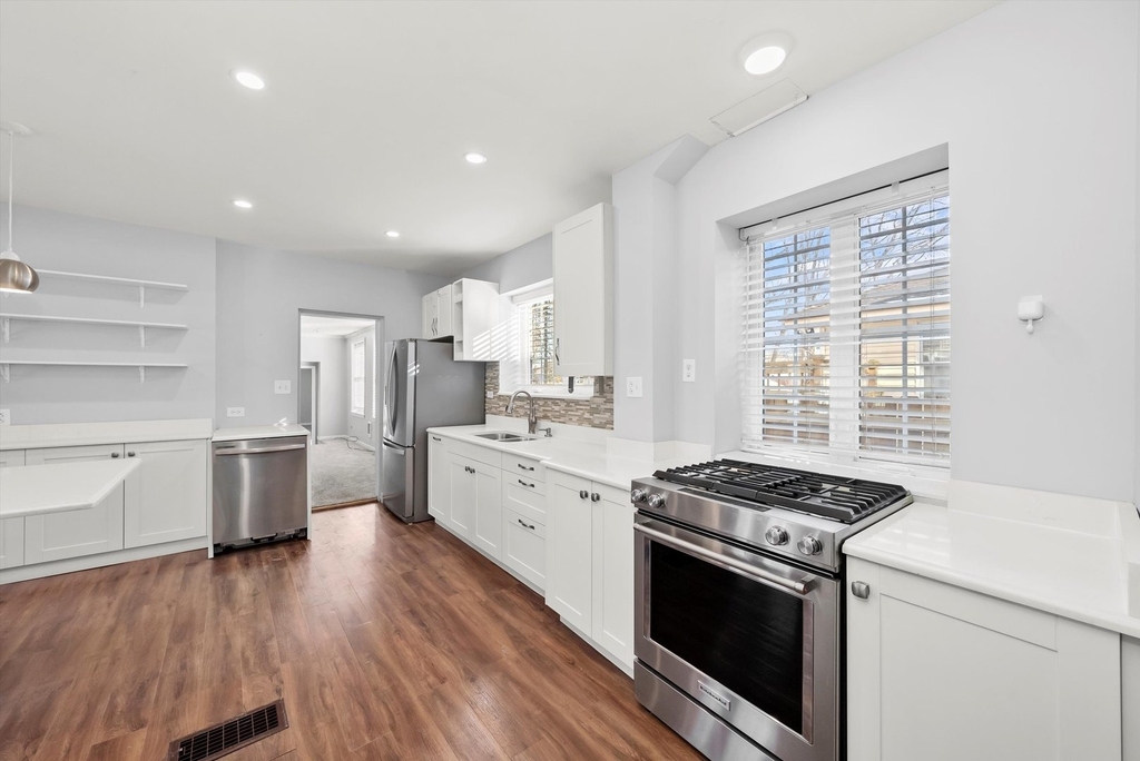 11731 S Bell Avenue - Photo 3