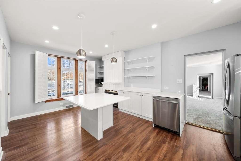 11731 S Bell Avenue - Photo 4