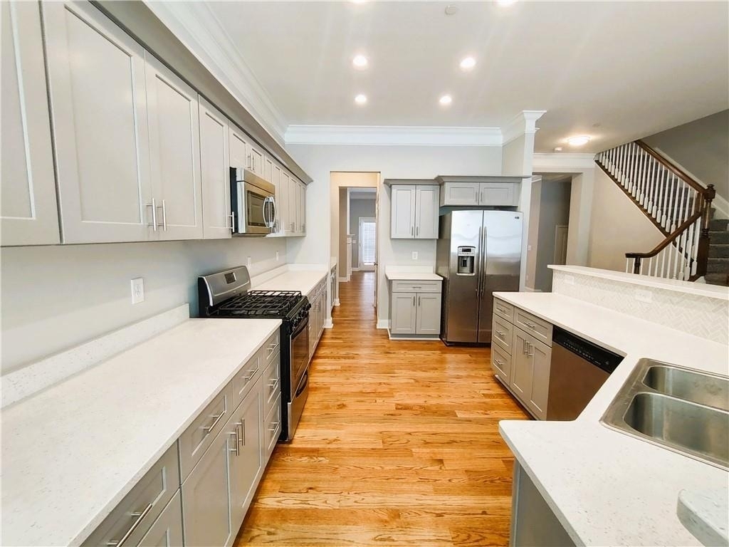 211 Creekway Crossing Se - Photo 9