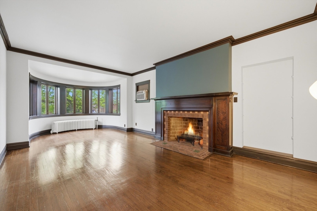 3248 Maple Avenue - Photo 3