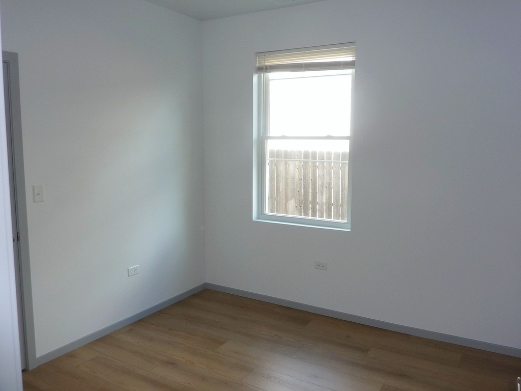 9522 S 53rd Avenue - Photo 17