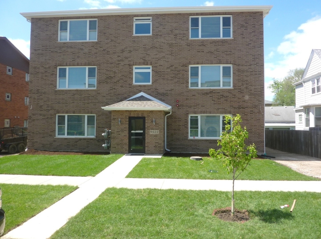 9522 S 53rd Avenue - Photo 0