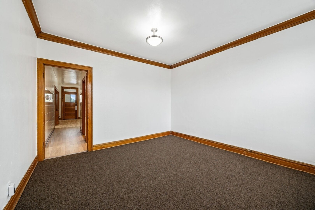 4749 S Keeler Avenue - Photo 1