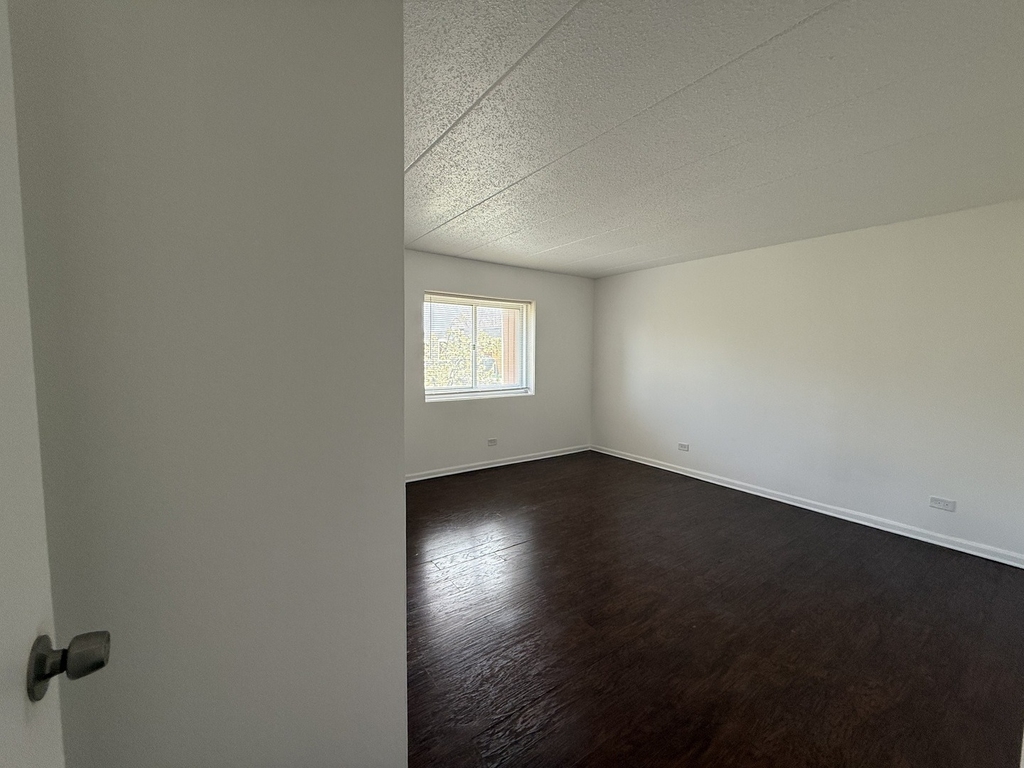 3220 Sanders Road - Photo 5