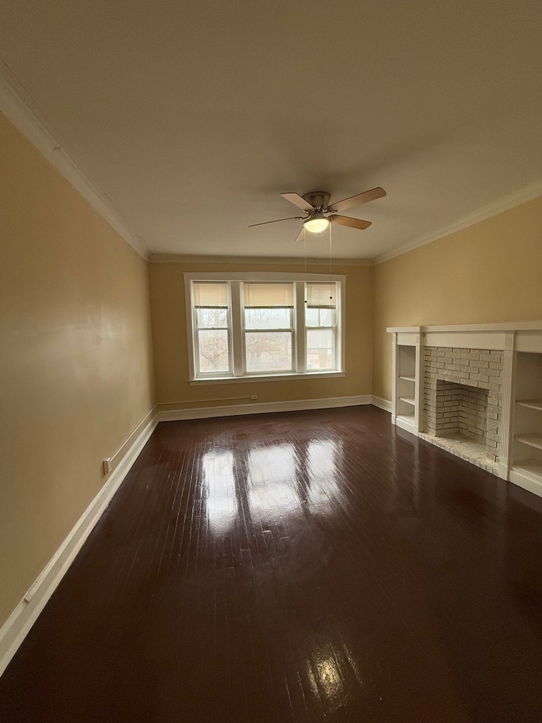 715 W 57th Street - Photo 6