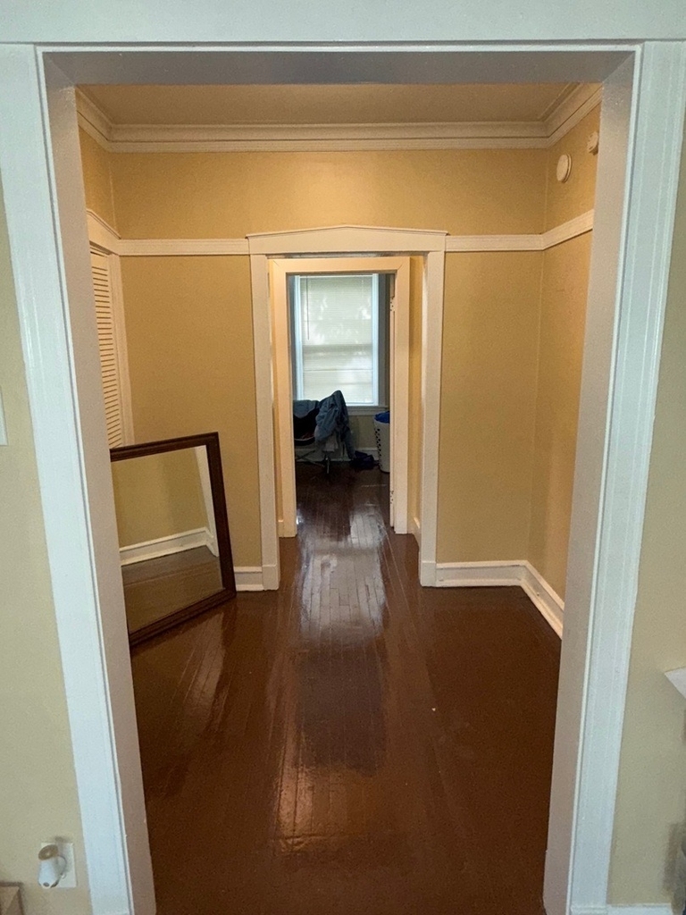 715 W 57th Street - Photo 1