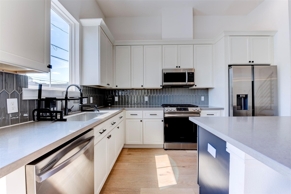 4514 Old Yale Street - Photo 3