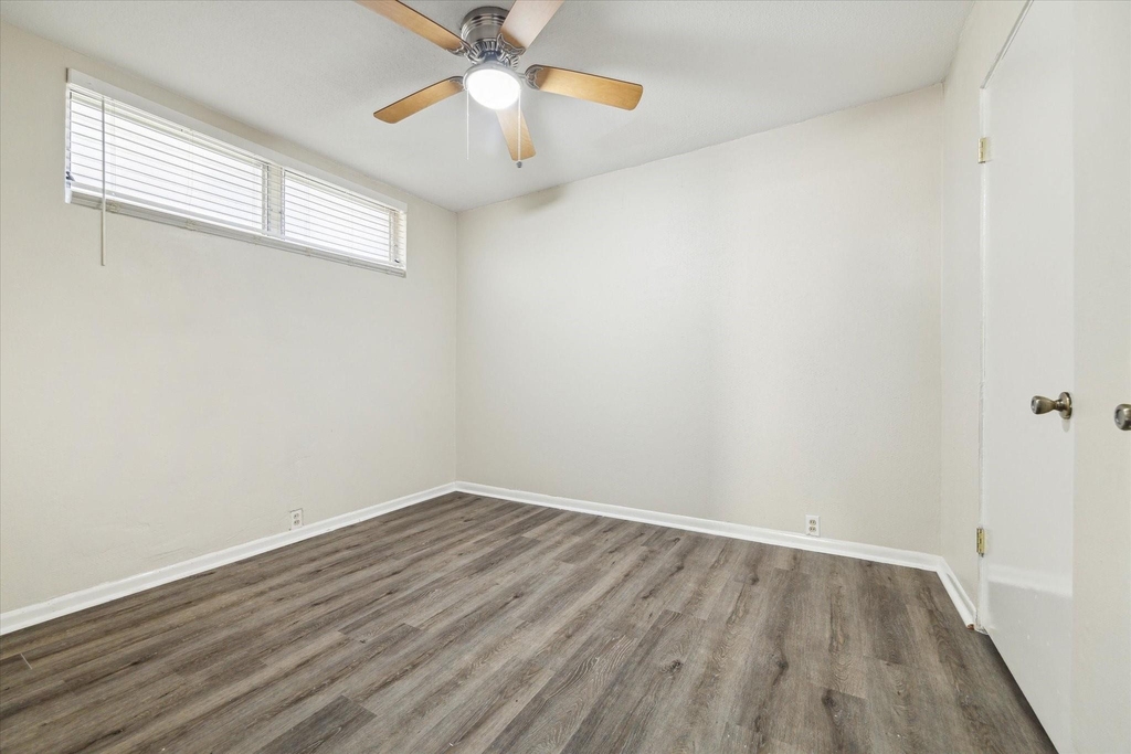 3259 Branard Street - Photo 8