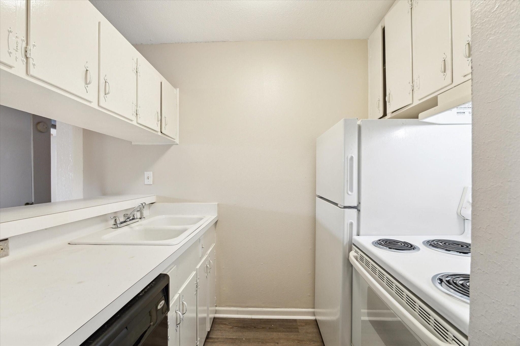 3259 Branard Street - Photo 5