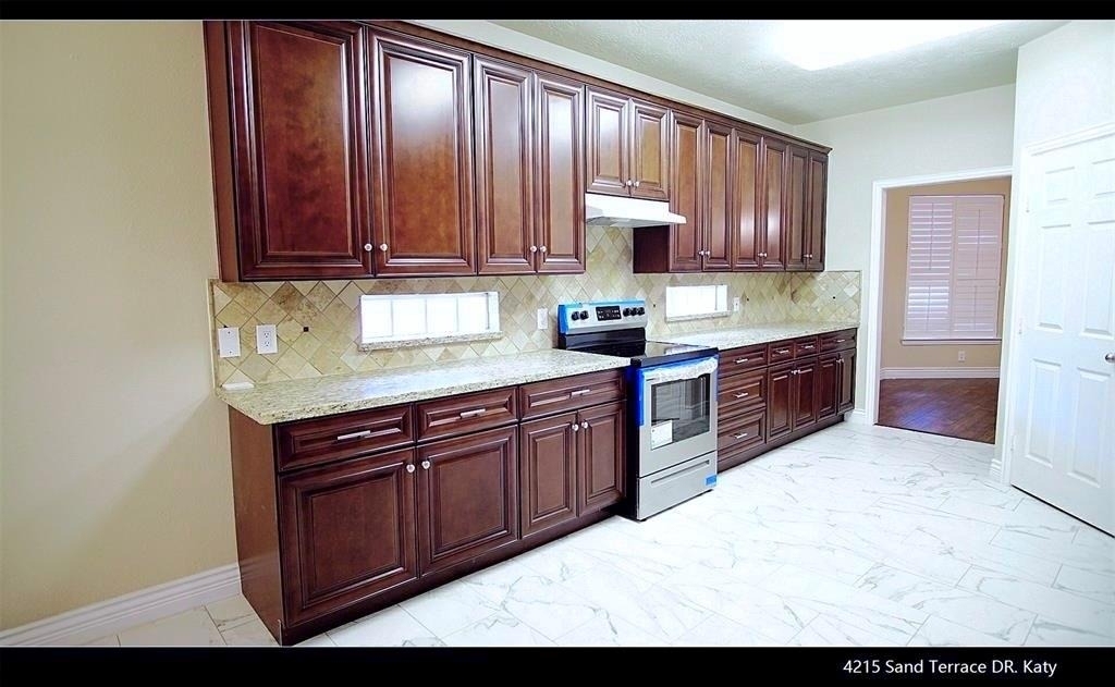 4215 Sand Terrace - Photo 2