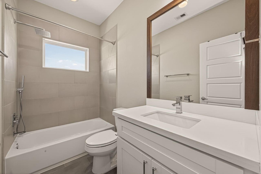 2010 Saint Charles Street - Photo 30