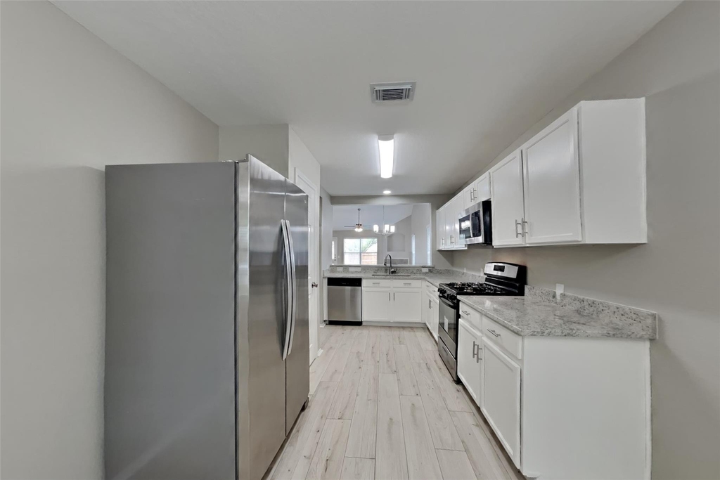 6011 Baldwin Elm Street - Photo 2