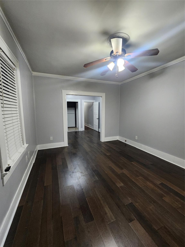 2504 Isabella Street - Photo 2