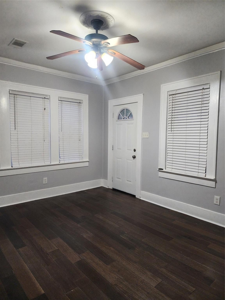 2504 Isabella Street - Photo 1