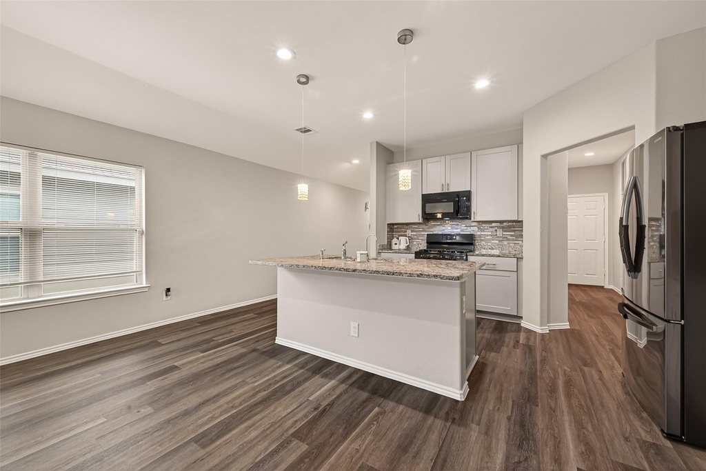 10411 Meadow Saffron Drive - Photo 11