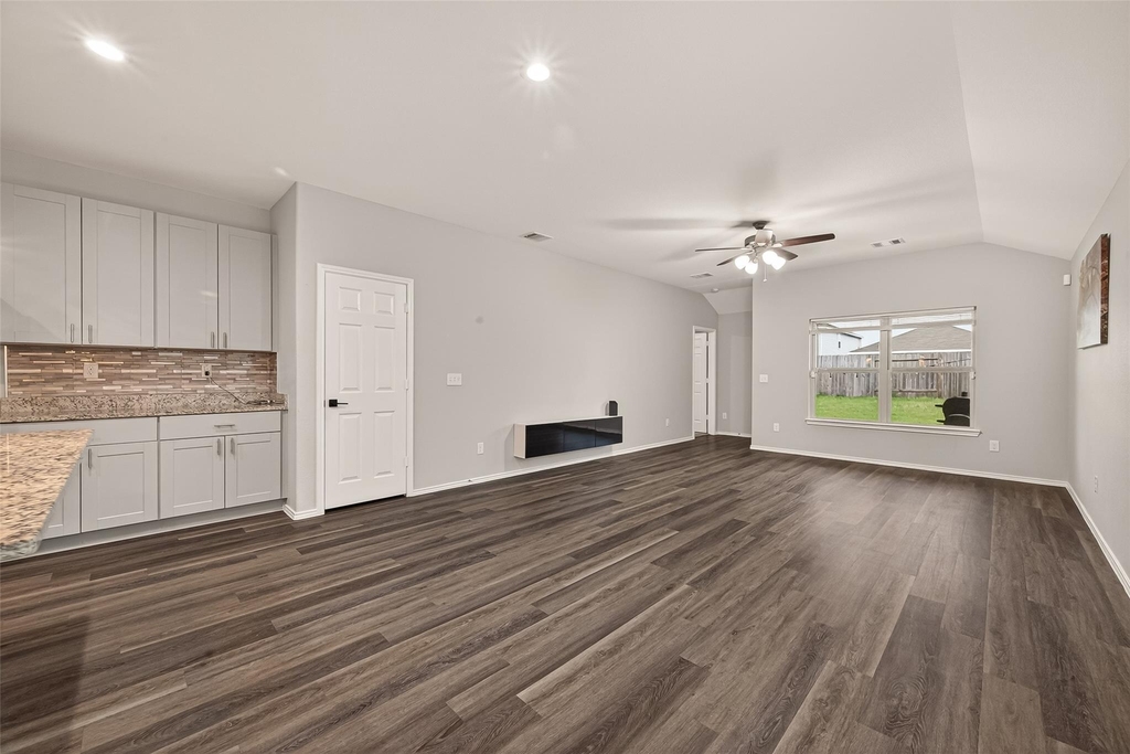 10411 Meadow Saffron Drive - Photo 5