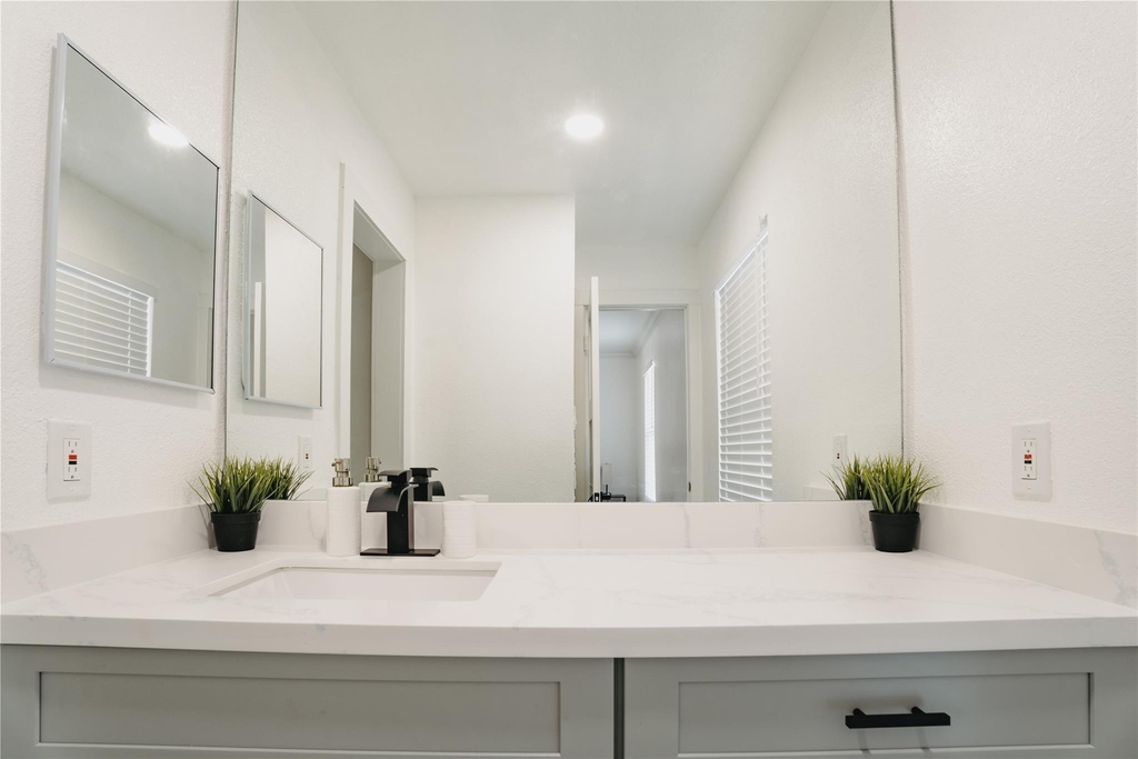 6001 Reims Road - Photo 40