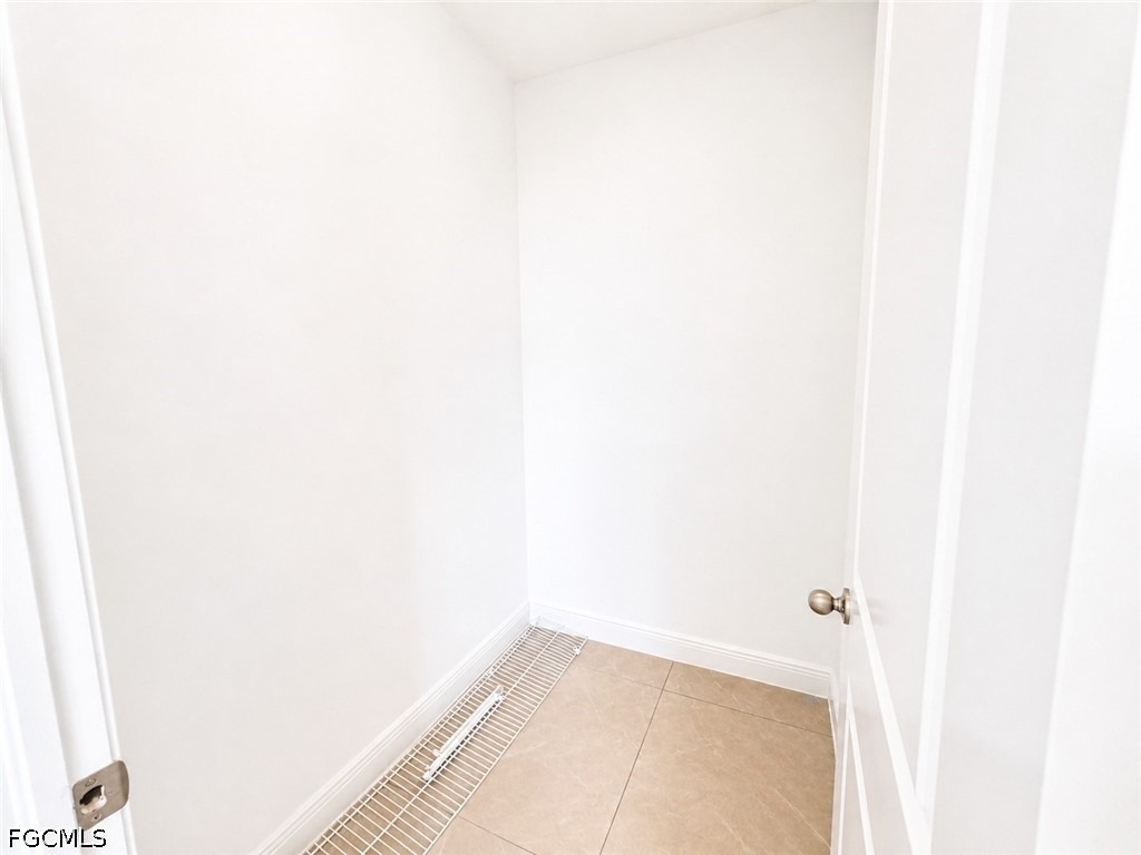 8753 Buckingham Road - Photo 9