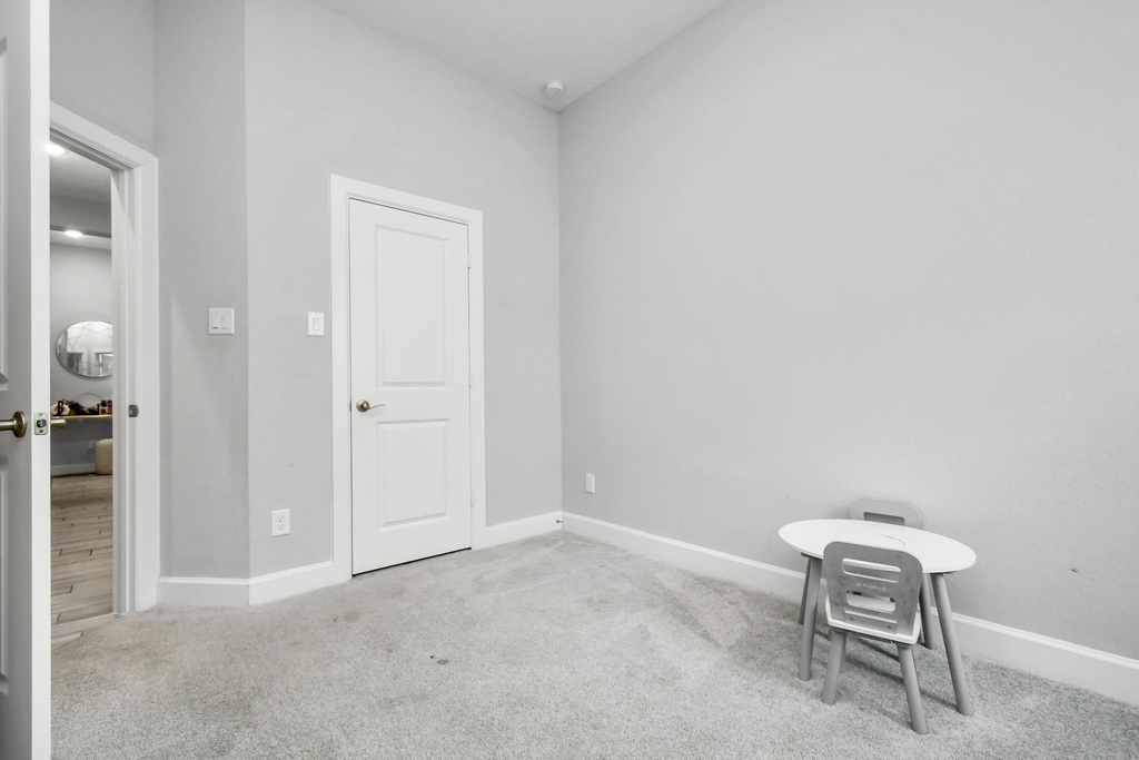 10002 Serenity Grove Drive - Photo 23