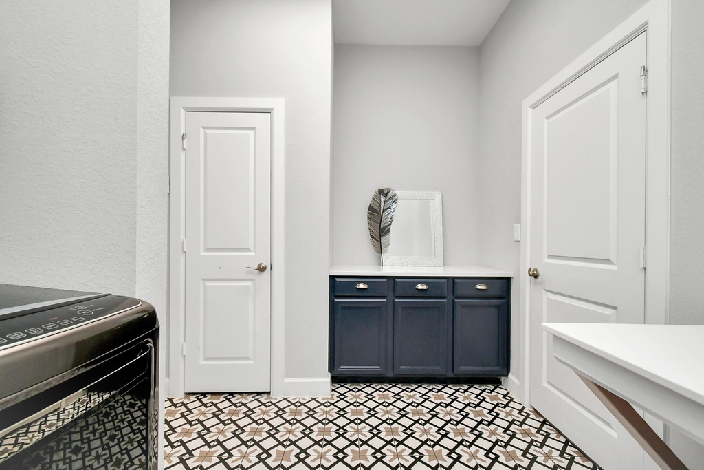 10002 Serenity Grove Drive - Photo 32