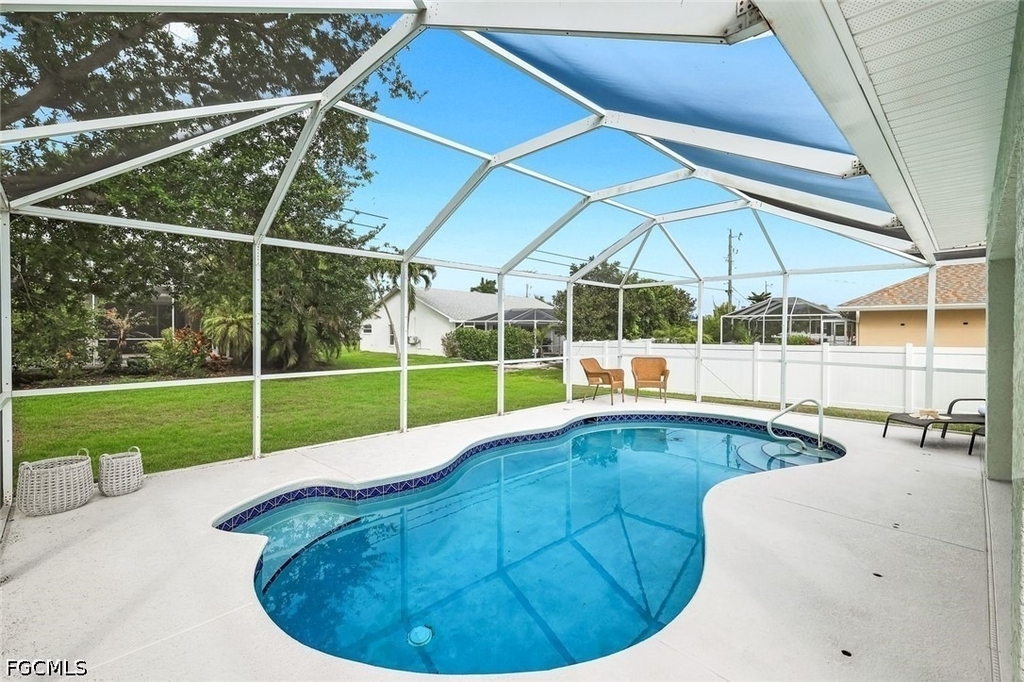 3322 Oasis Boulevard - Photo 0