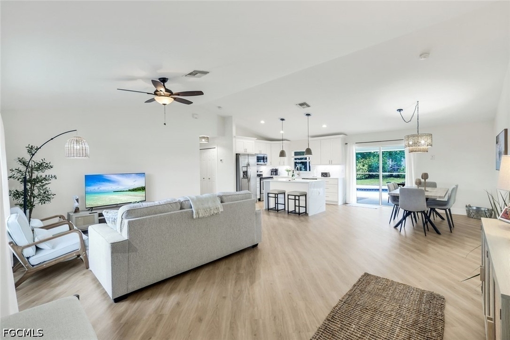 3322 Oasis Boulevard - Photo 9