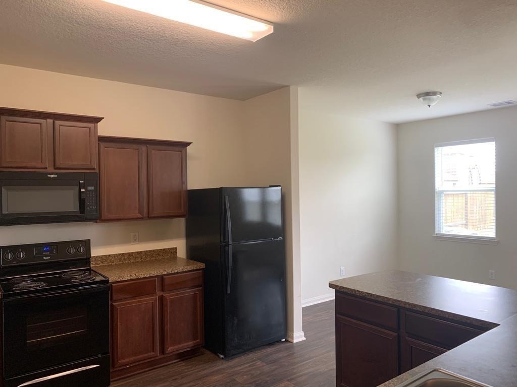 2906 Seacrest Lane - Photo 5