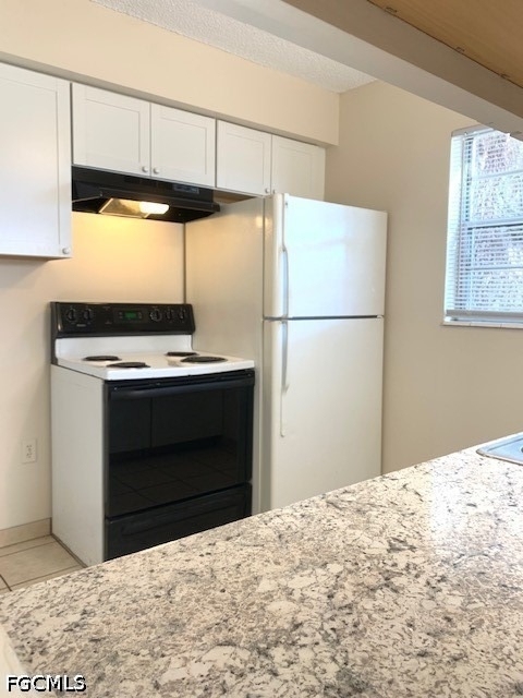 2324 Grand Avenue - Photo 2
