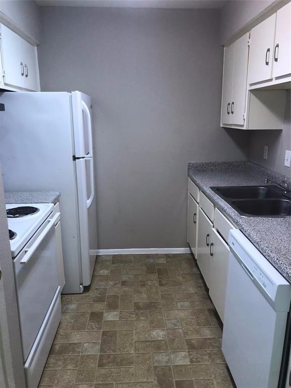 5625 Antoine Drive - Photo 9
