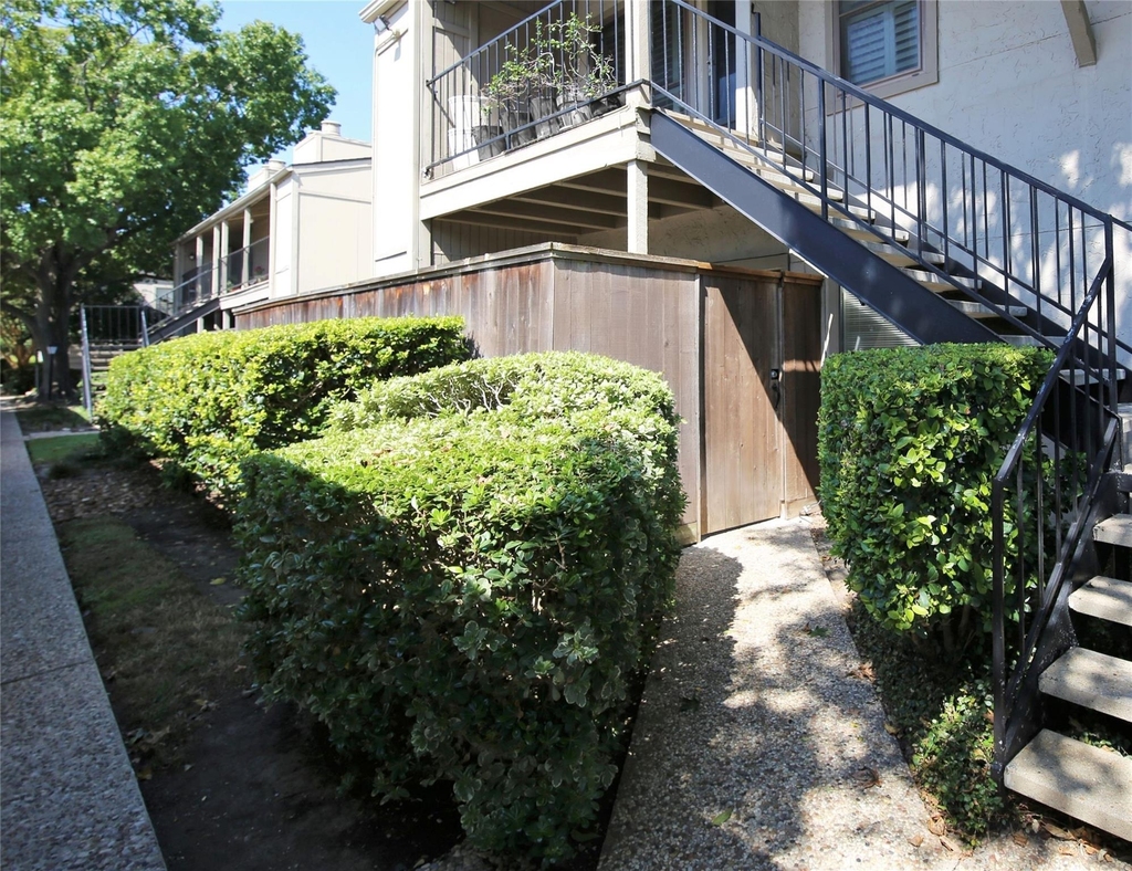 5711 Sugar Hill - Photo 0
