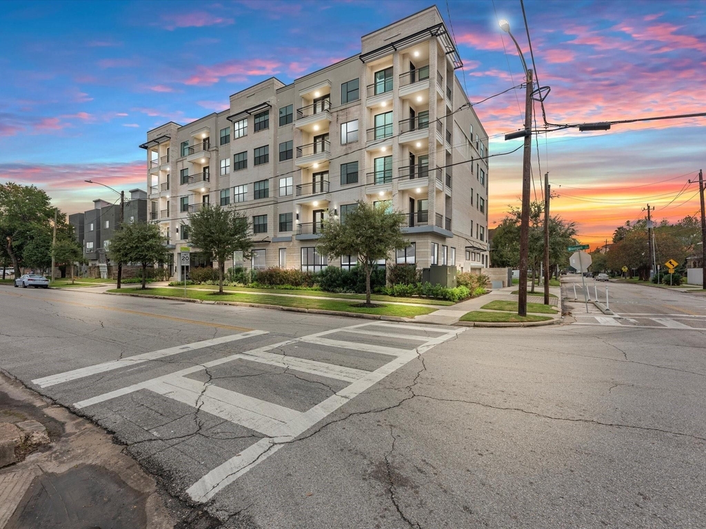 1508 Blodgett Street - Photo 0