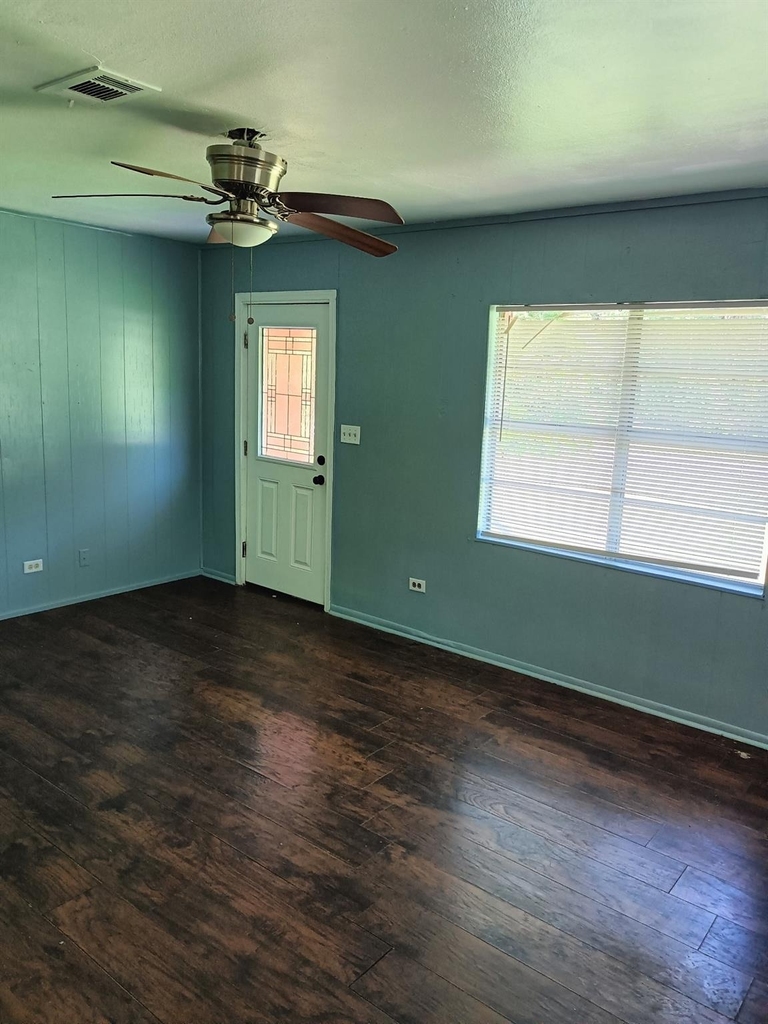 385 Jones Rd - Photo 2