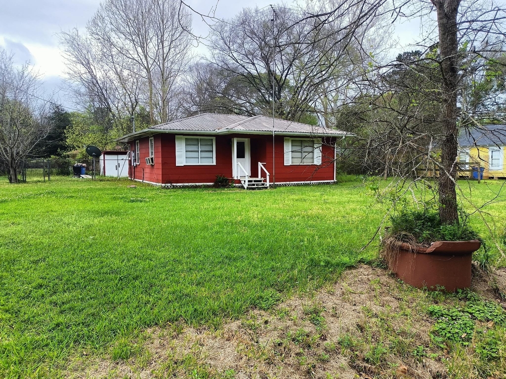 385 Jones Rd - Photo 0