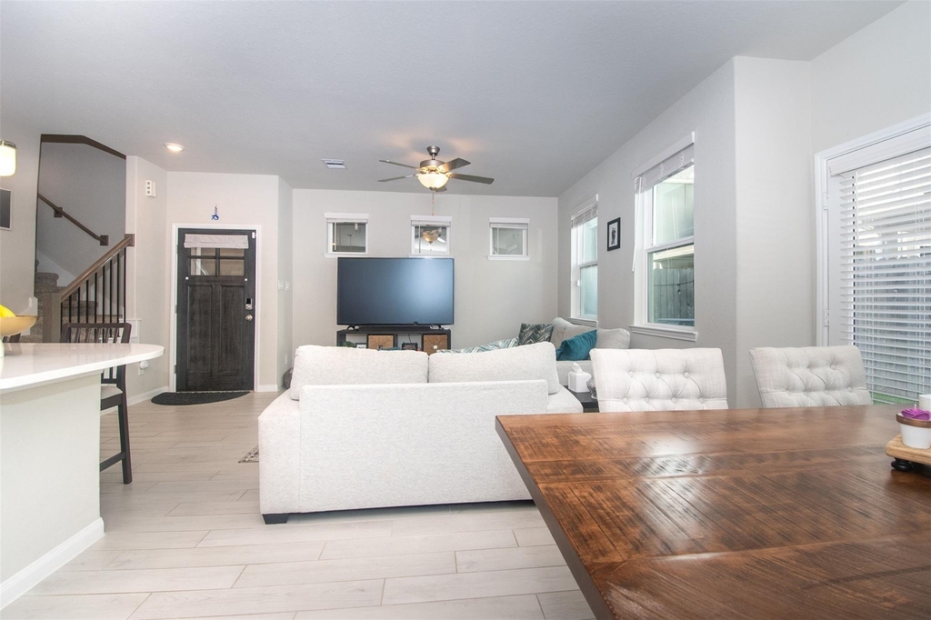1523 Parkland Oak Drive - Photo 4