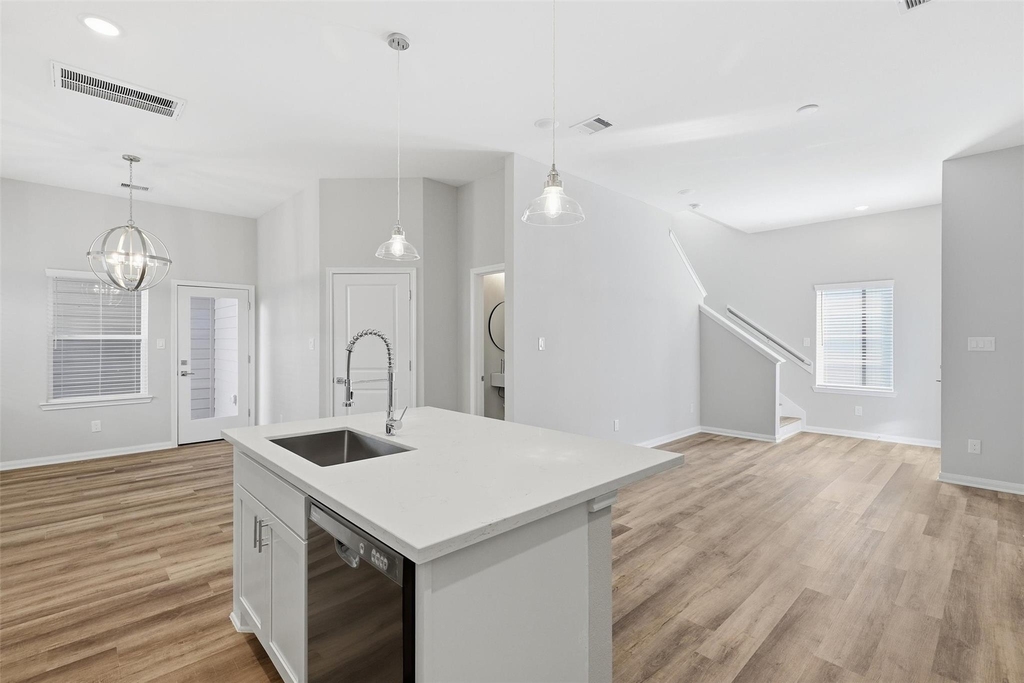 9912 Clark Road - Photo 13