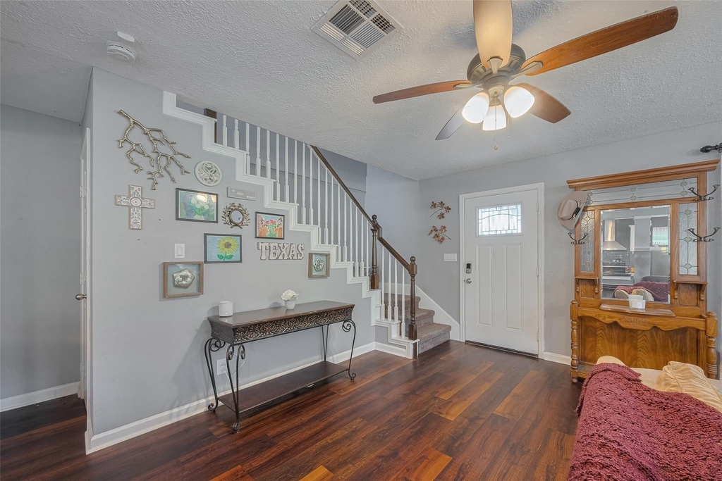 5514 Avenue M - Photo 6